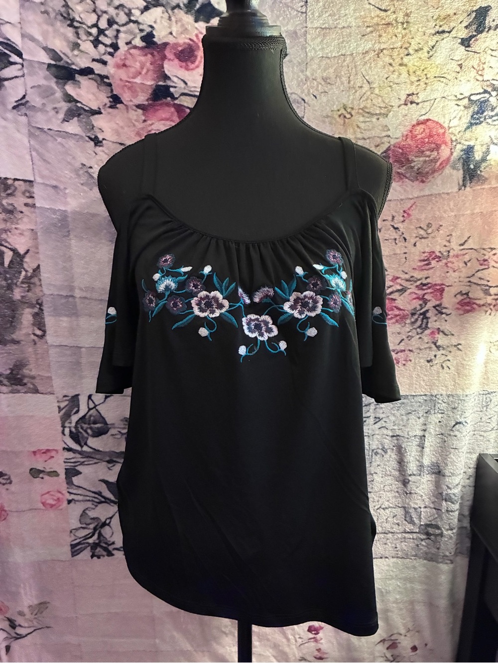Black Cold-Shoulder Floral Embroidered Women's Top